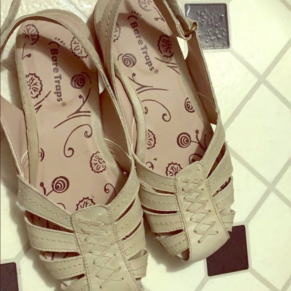 Bare Traps Super Comfty Sandals
